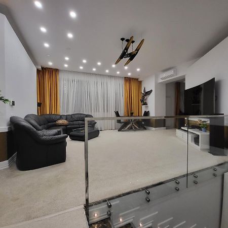 Large Luxury Apartment - Penthouse - Terrace Bucarest Exterior foto