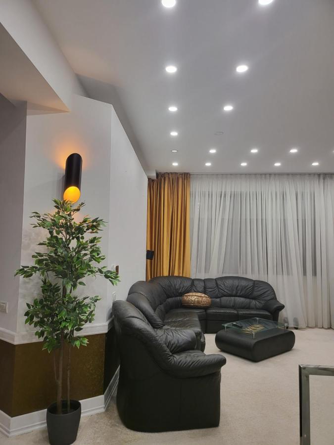 Large Luxury Apartment - Penthouse - Terrace Bucarest Exterior foto