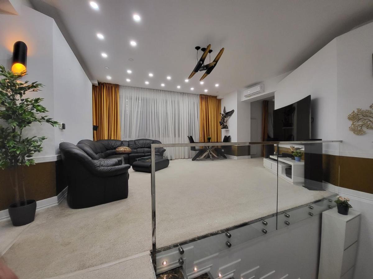 Large Luxury Apartment - Penthouse - Terrace Bucarest Exterior foto